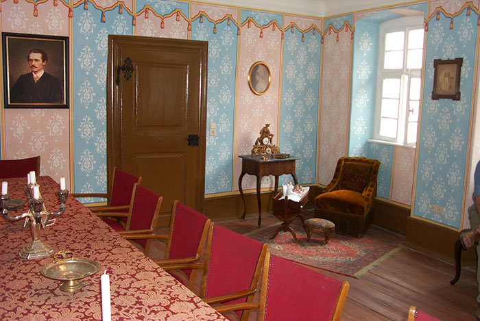 Trauzimmer Blauer Salon, Haus No. 4